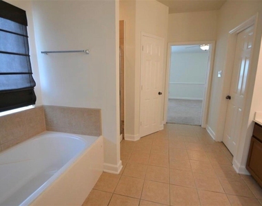 2110 Banfield Court - Photo Thumbnail 32
