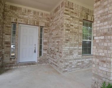 2110 Banfield Court - Photo Thumbnail 40