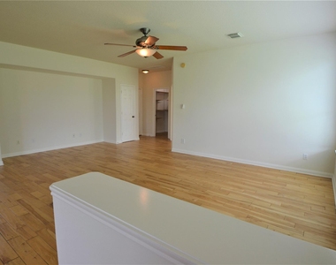 2110 Banfield Court - Photo Thumbnail 24