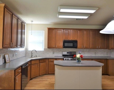 2110 Banfield Court - Photo Thumbnail 13