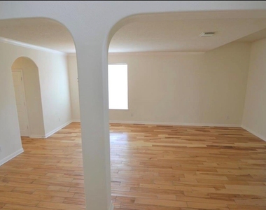 2110 Banfield Court - Photo Thumbnail 25