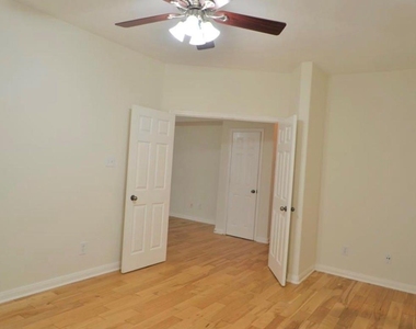 2110 Banfield Court - Photo Thumbnail 10