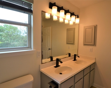 2110 Banfield Court - Photo Thumbnail 36
