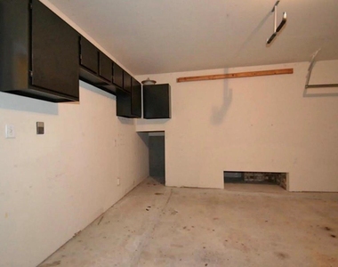 2110 Banfield Court - Photo Thumbnail 39