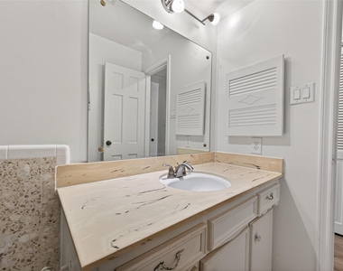 5530 Holly Street - Photo Thumbnail 25