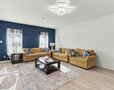 20918 Capulin Lakes Drive - Photo Thumbnail 6
