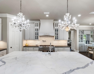 7930 Spring Village Drive - Photo Thumbnail 7