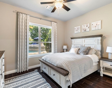 7930 Spring Village Drive - Photo Thumbnail 20