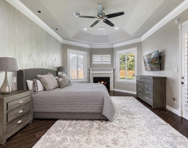 7930 Spring Village Drive - Photo Thumbnail 16