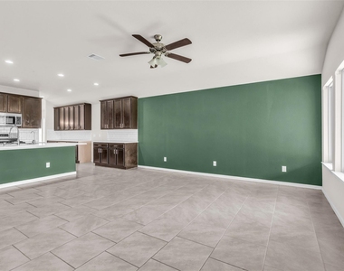 7126 Aliaga Creek Court - Photo Thumbnail 12