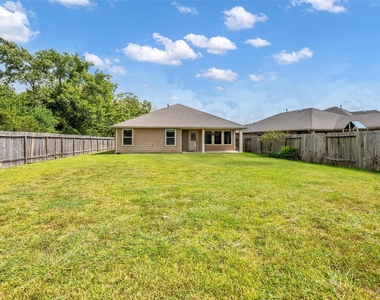 7126 Aliaga Creek Court - Photo Thumbnail 23