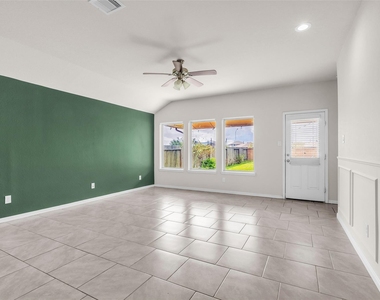 7126 Aliaga Creek Court - Photo Thumbnail 11
