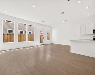 2212 Via Vicky Road - Photo Thumbnail 12