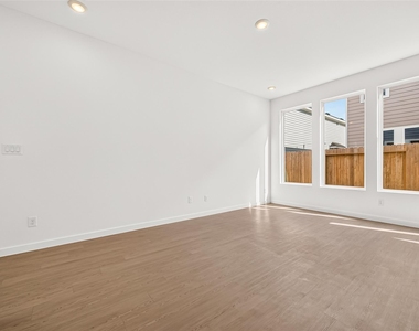 2212 Via Vicky Road - Photo Thumbnail 13