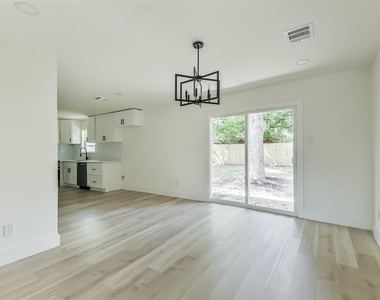 4110 Trail Lake Drive - Photo Thumbnail 7
