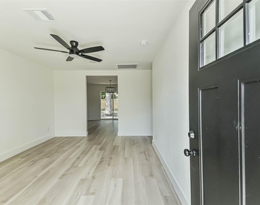 4110 Trail Lake Drive - Photo Thumbnail 3
