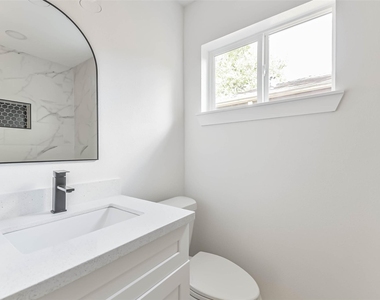 4110 Trail Lake Drive - Photo Thumbnail 27