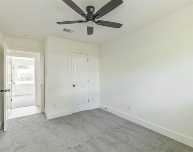 4110 Trail Lake Drive - Photo Thumbnail 23