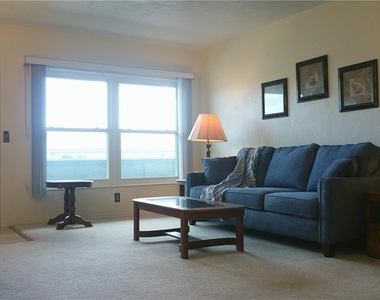 2461 Canadian Way - Photo Thumbnail 6