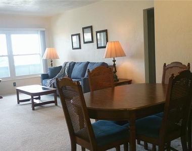 2461 Canadian Way - Photo Thumbnail 9