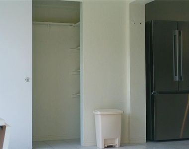 2461 Canadian Way - Photo Thumbnail 39