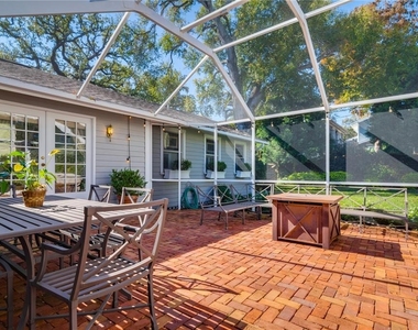 827 S Delaware Avenue - Photo Thumbnail 11