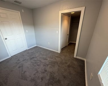 513 W 1st Street - Photo Thumbnail 9