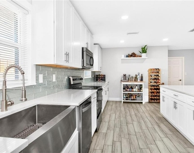 3608 W Carmen Street - Photo Thumbnail 11