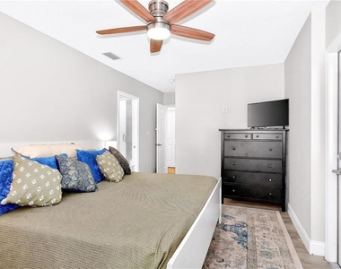 3608 W Carmen Street - Photo Thumbnail 14