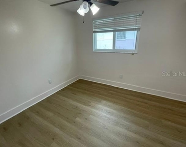 1005 W Grace Street - Photo Thumbnail 4