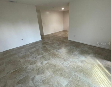 1005 W Grace Street - Photo Thumbnail 2