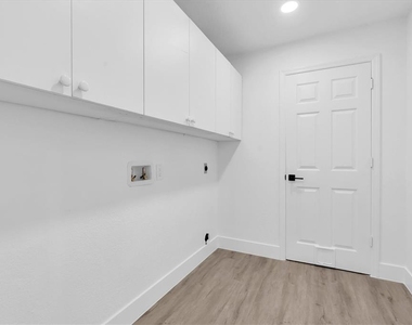630 Pinta Drive - Photo Thumbnail 38