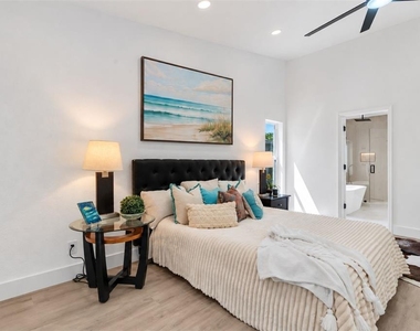 630 Pinta Drive - Photo Thumbnail 24