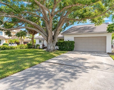 630 Pinta Drive - Photo Thumbnail 52
