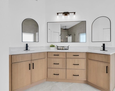 630 Pinta Drive - Photo Thumbnail 27