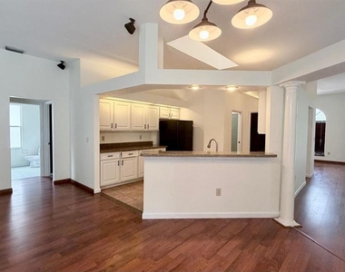 9639 Fox Hearst Road - Photo Thumbnail 9
