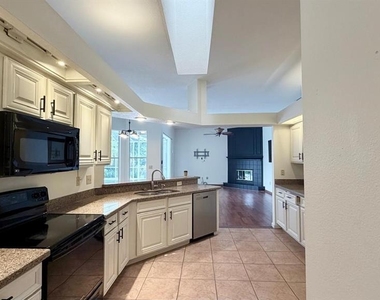 9639 Fox Hearst Road - Photo Thumbnail 7