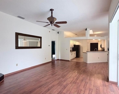 9639 Fox Hearst Road - Photo Thumbnail 11