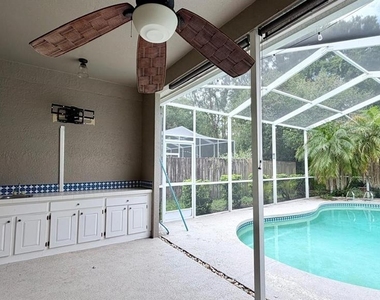 9639 Fox Hearst Road - Photo Thumbnail 18