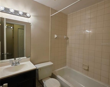 5194 Sunridge Palms Drive - Photo Thumbnail 17