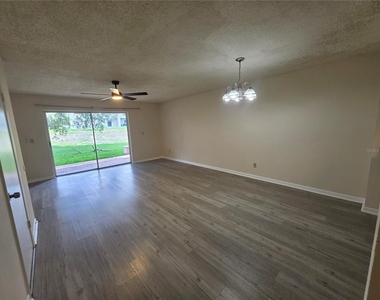 5194 Sunridge Palms Drive - Photo Thumbnail 9