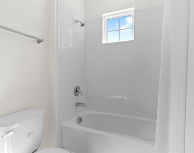 933 Signet Drive - Photo Thumbnail 24