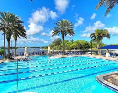 933 Signet Drive - Photo Thumbnail 37
