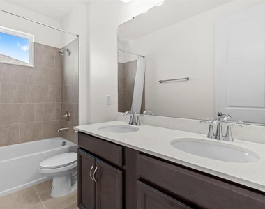 933 Signet Drive - Photo Thumbnail 29