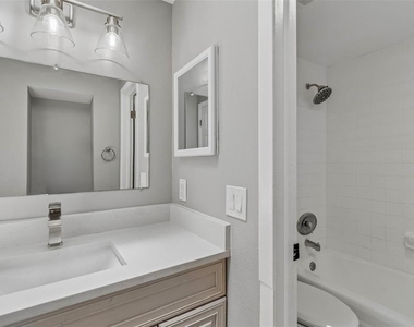 7111 Gateway Court - Photo Thumbnail 47