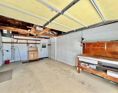 3131 Roxbury Drive - Photo Thumbnail 24