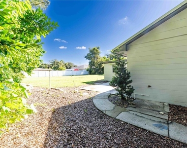 206 James Street - Photo Thumbnail 28