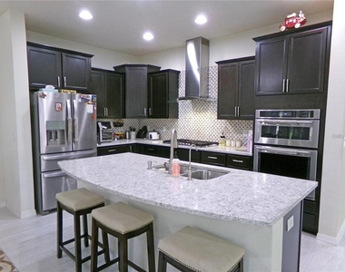 5941 Caldera Ridge Drive - Photo Thumbnail 7