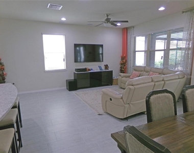5941 Caldera Ridge Drive - Photo Thumbnail 10