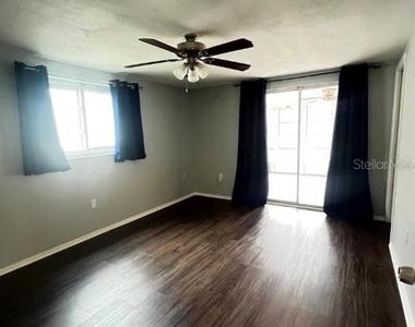 11422 Yellowwood Lane - Photo Thumbnail 5